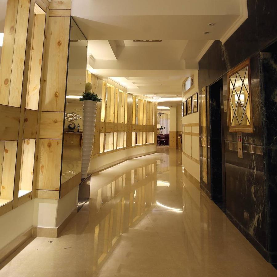 Crescent Resort, Darjeeling ダージリン エクステリア 写真